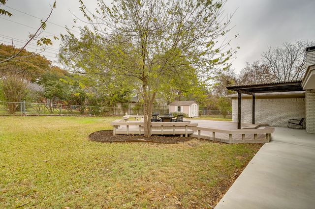 3720 Glenmont Drive, Fort Worth, TX 76133