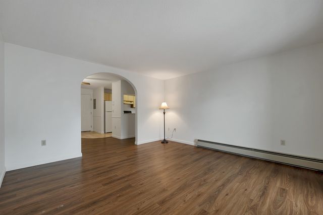 5 Timberwood Dr Unit 208, Goffstown, NH 03045