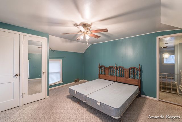 926 E Main Street SE, Lowell, MI 49331