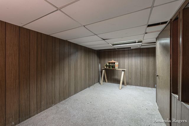 926 E Main Street SE, Lowell, MI 49331