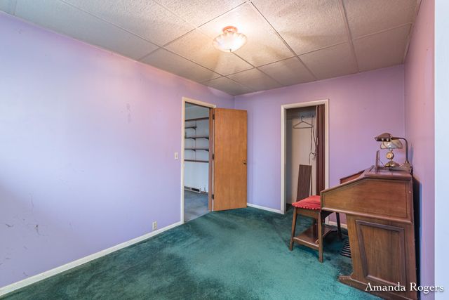 926 E Main Street SE, Lowell, MI 49331