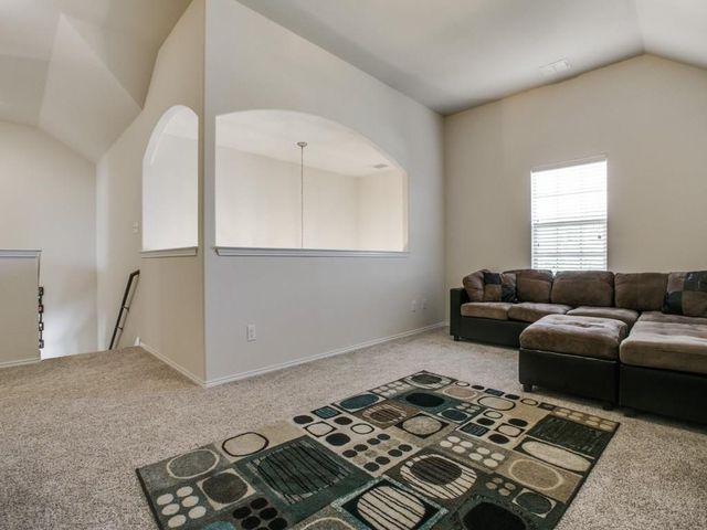 512 Anchor Way, Crowley, TX 76036