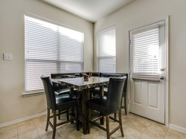 512 Anchor Way, Crowley, TX 76036