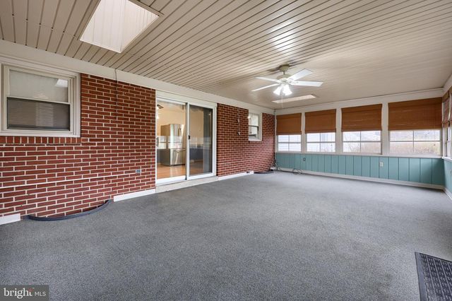 106 VELMA LN, Washington Boro, PA 17582