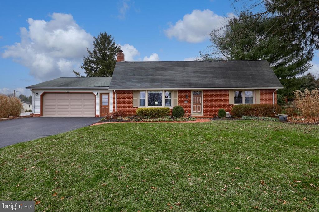 106 VELMA LN, Washington Boro, PA 17582
