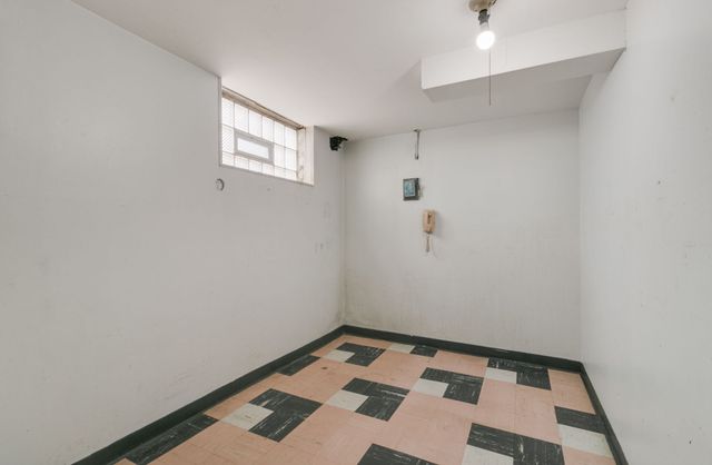 9534 S Sacramento Avenue, Evergreen Park, IL 60805