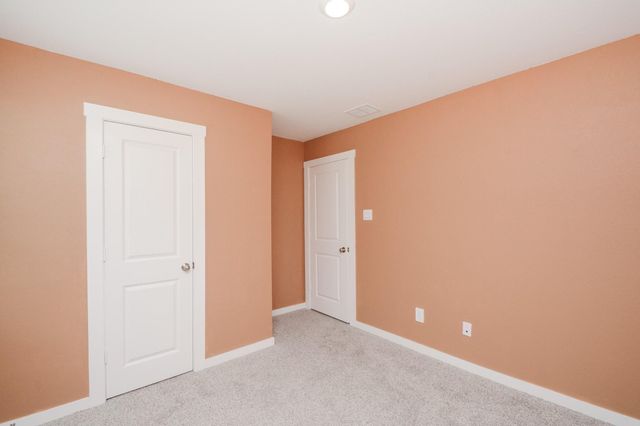 1035 Vista Pointe Drive, Fresno, TX 77545