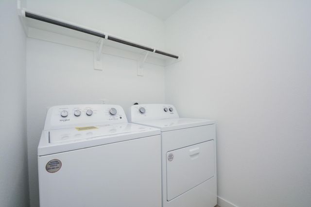 1035 Vista Pointe Drive, Fresno, TX 77545