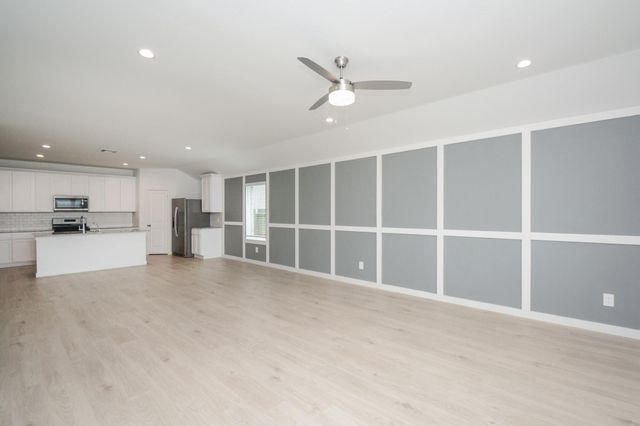 1035 Vista Pointe Drive, Fresno, TX 77545
