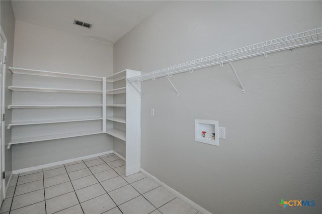 515 Bridle Lane, Victoria, TX 77904