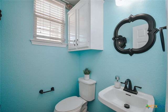 515 Bridle Lane, Victoria, TX 77904