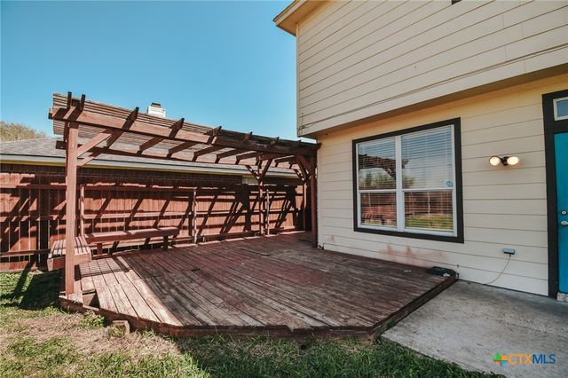 515 Bridle Lane, Victoria, TX 77904