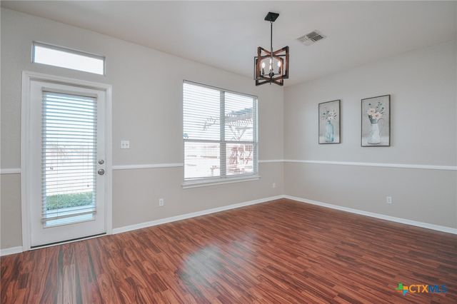 515 Bridle Lane, Victoria, TX 77904