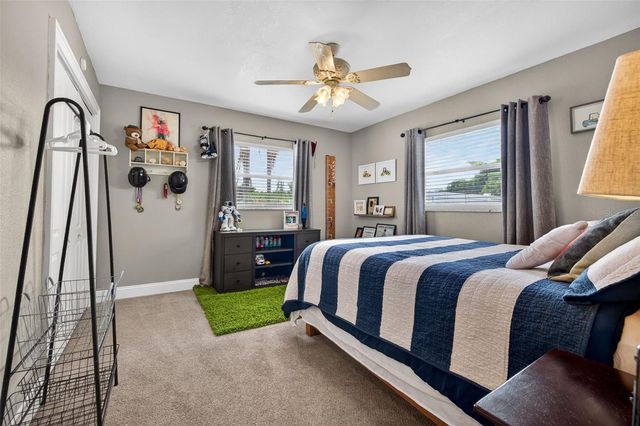 712 S OAKWOOD AVENUE, Brandon, FL 33511