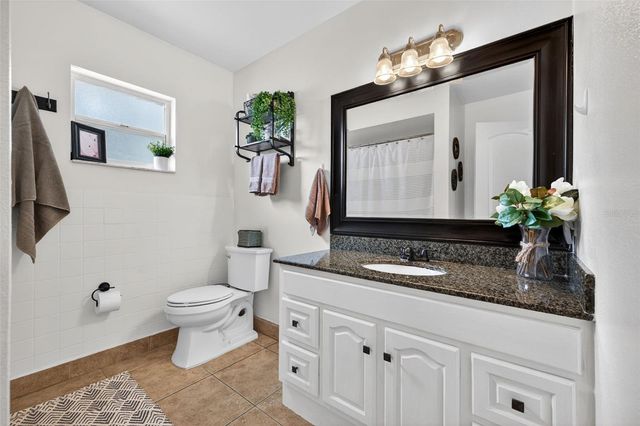 712 S OAKWOOD AVENUE, Brandon, FL 33511
