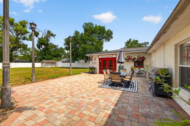 712 S OAKWOOD AVENUE, Brandon, FL 33511