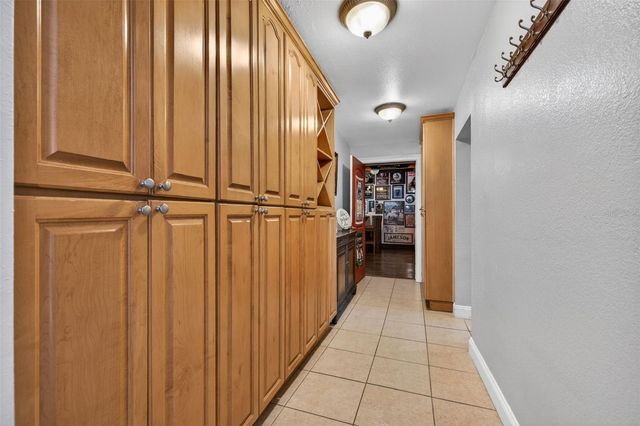712 S OAKWOOD AVENUE, Brandon, FL 33511