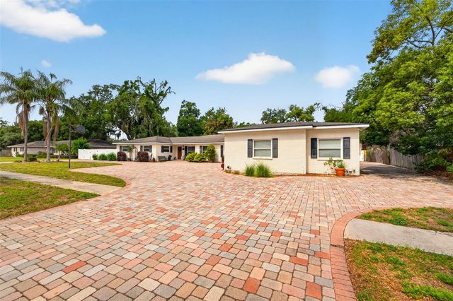 712 S OAKWOOD AVENUE, Brandon, FL 33511