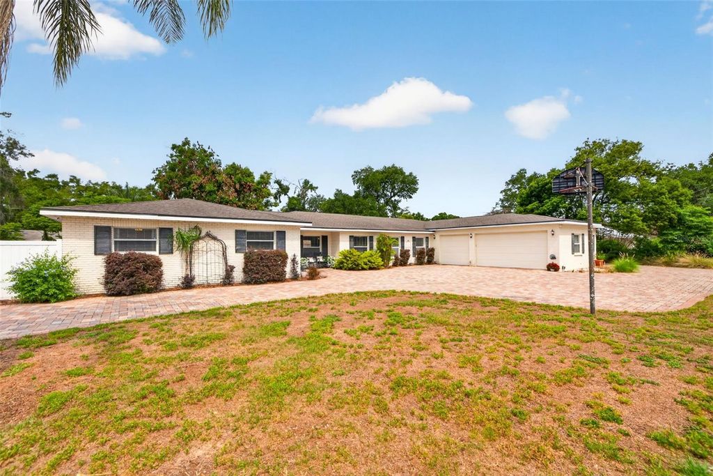 712 S OAKWOOD AVENUE, Brandon, FL 33511