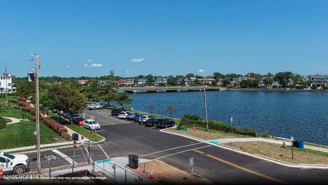 202 Deal Lake Drive U-107, Asbury Park, NJ 07712