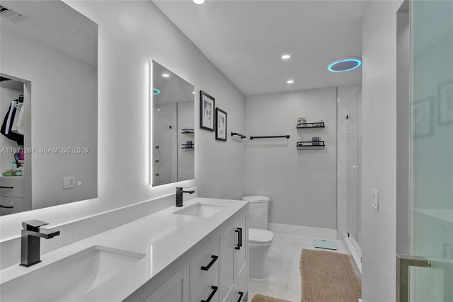 15962 SW 138th Ct, Miami, FL 33177