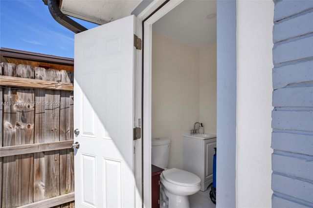 15962 SW 138th Ct, Miami, FL 33177