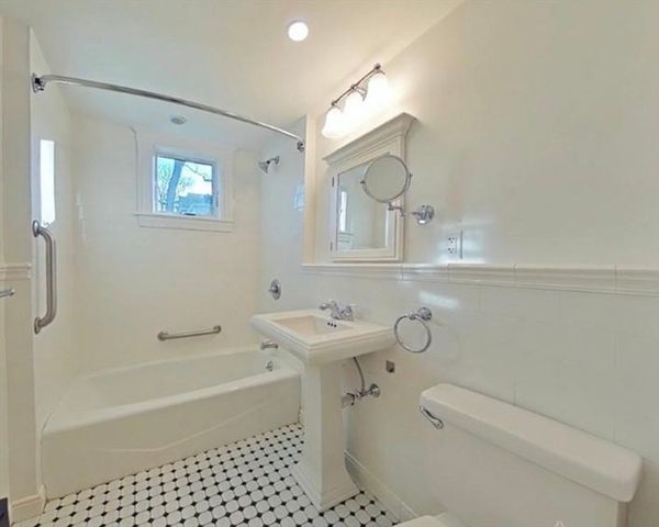 44-46 Madison Ave 46, Newton, MA 02460