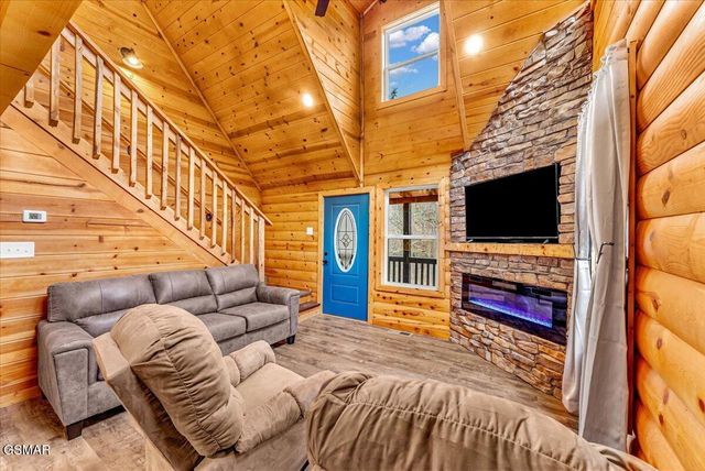 2321 Willow Lane, Sevierville, TN 37862