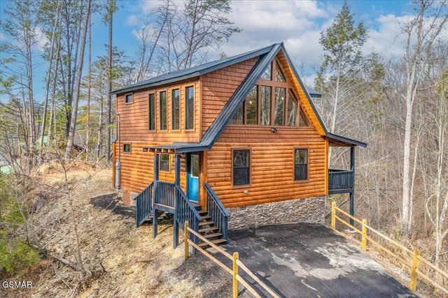 2321 Willow Lane, Sevierville, TN 37862