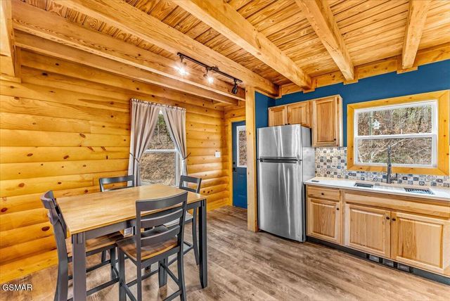 2321 Willow Lane, Sevierville, TN 37862