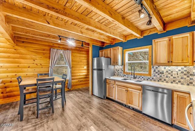 2321 Willow Lane, Sevierville, TN 37862