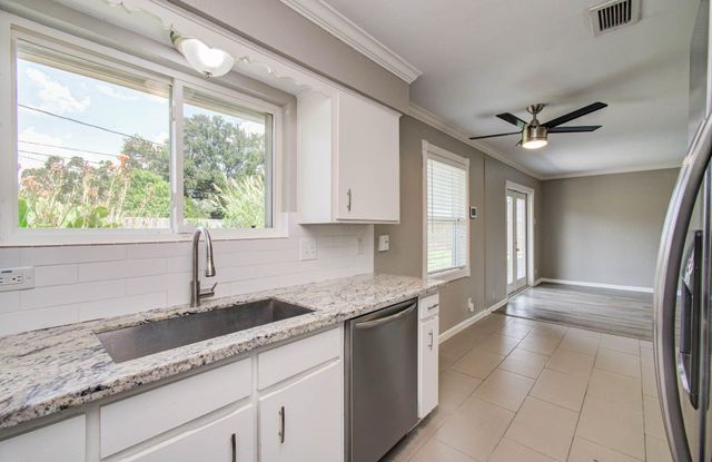 9410 Highmeadow Drive, Houston, TX 77063