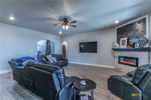 8323 Torrente Drive, Temple, TX 76504