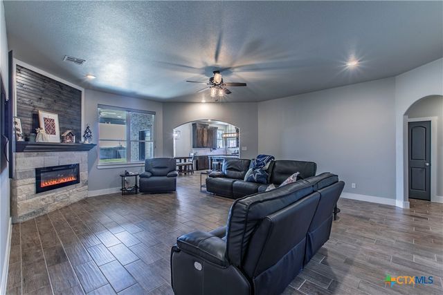 8323 Torrente Drive, Temple, TX 76504