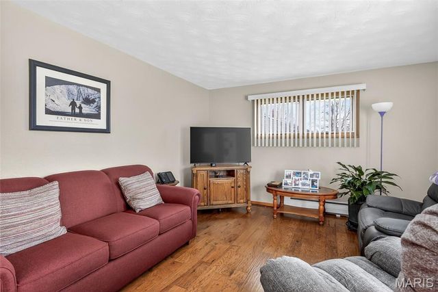 118 S Westwood Drive, Farmington, MO 63640