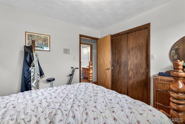 118 S Westwood Drive, Farmington, MO 63640