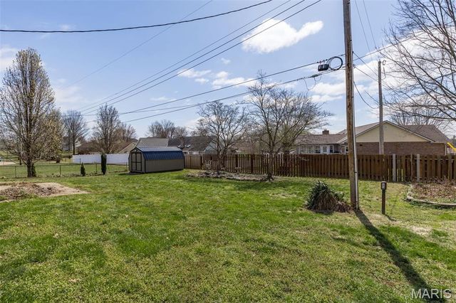 118 S Westwood Drive, Farmington, MO 63640