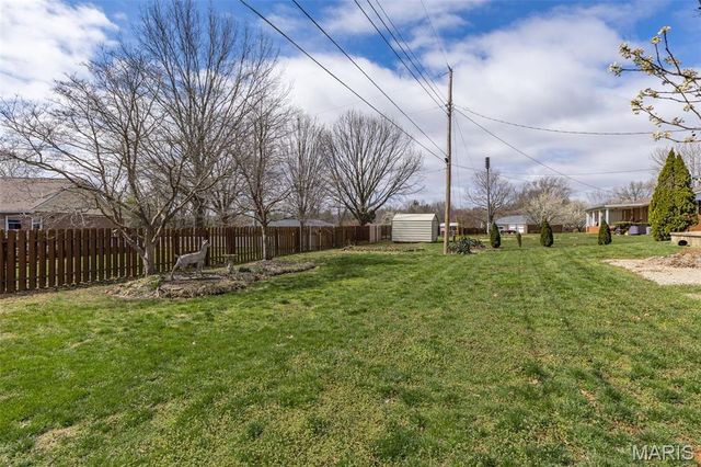 118 S Westwood Drive, Farmington, MO 63640