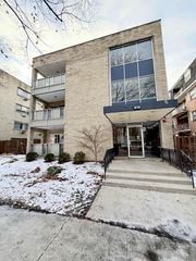 425 Wesley Avenue 102, Oak Park, IL 60302