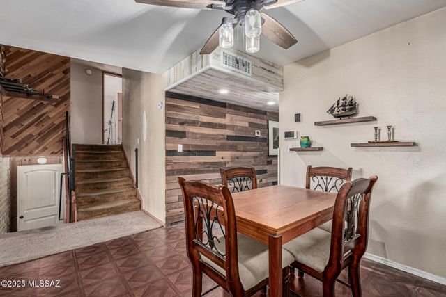 8010 E 18th Place, Tucson, AZ 85710