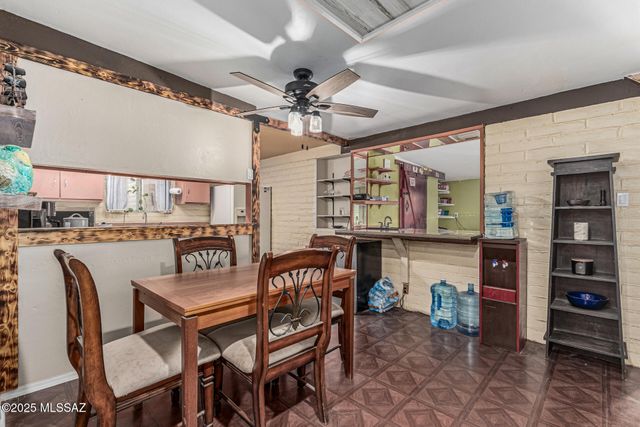 8010 E 18th Place, Tucson, AZ 85710