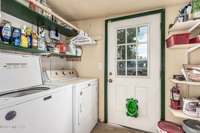 8010 E 18th Place, Tucson, AZ 85710