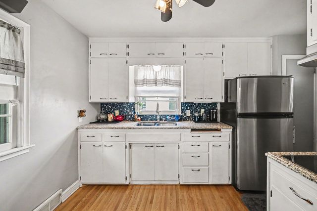 213 King Street W, Saint Paul, MN 55107