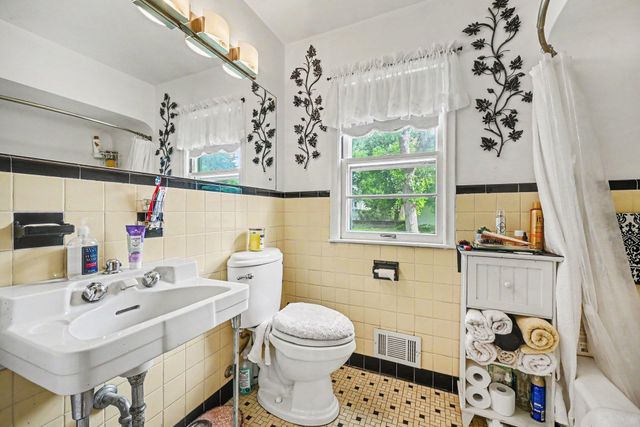 213 King Street W, Saint Paul, MN 55107