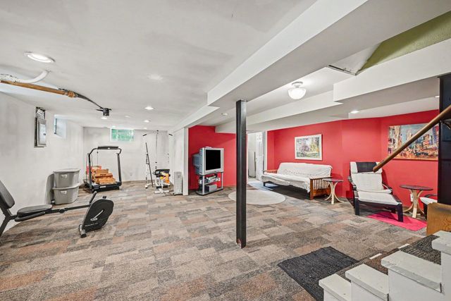 213 King Street W, Saint Paul, MN 55107