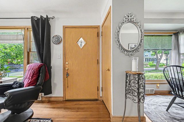 213 King Street W, Saint Paul, MN 55107