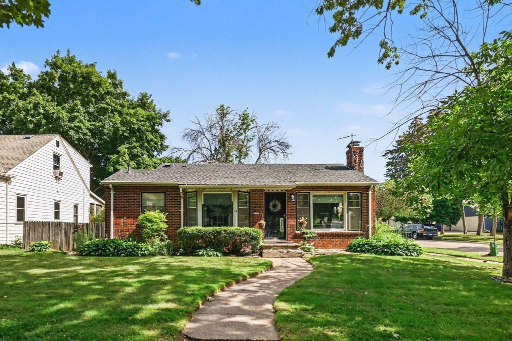 213 King Street W, Saint Paul, MN 55107