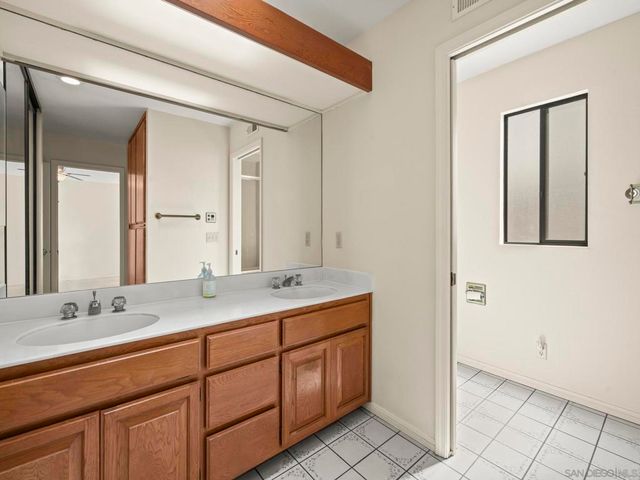 349 51 G, Coronado, CA 92118