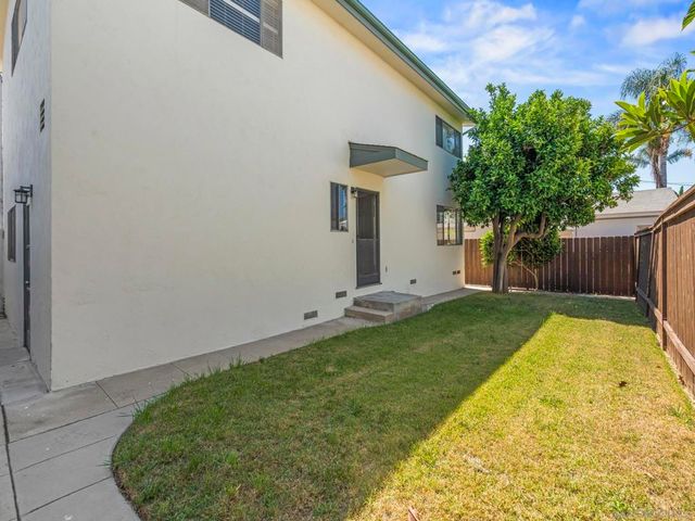 349 51 G, Coronado, CA 92118