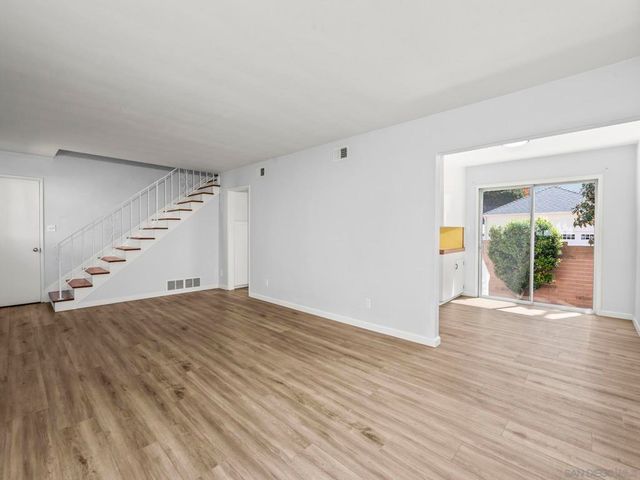 349 51 G, Coronado, CA 92118